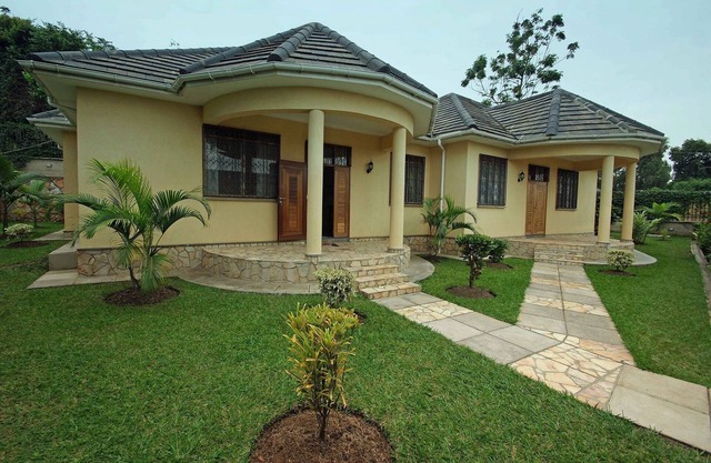 Nice Bungalow near Lake Victoria
