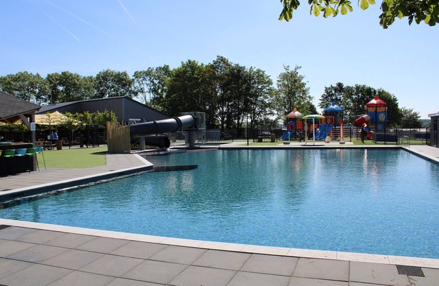 Nice Chalet With Dishwasher in a Holiday Park