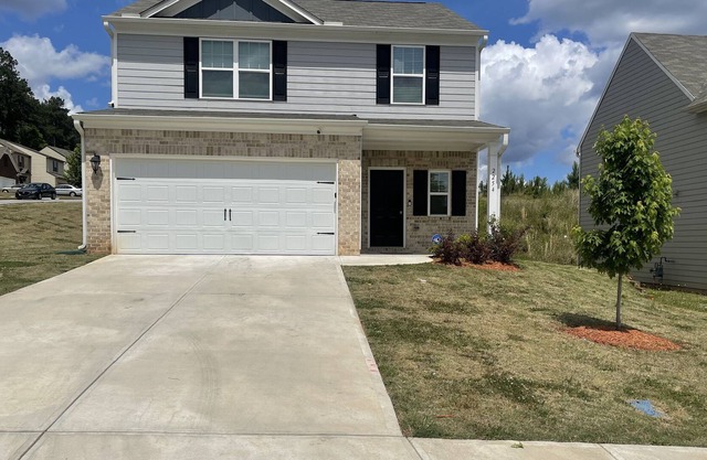 Nice family home Twobedrooms 1.5 bath! Futon Bed.Quiet community