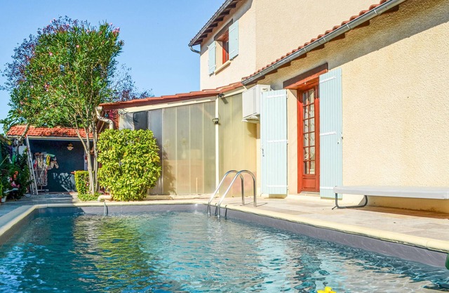 Nice home in Bergerac with WiFi