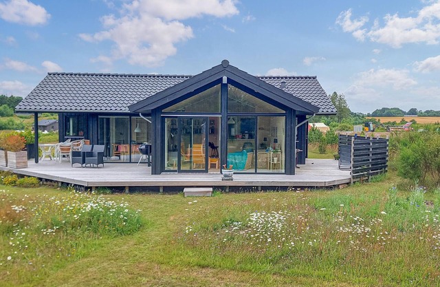 Nice home in Ejstrupholm with kitchen