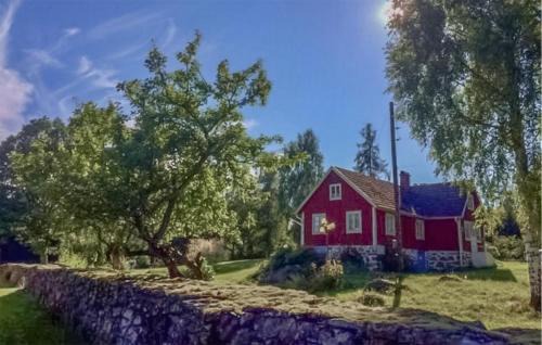 Nice Home In Lönsboda With Wifi