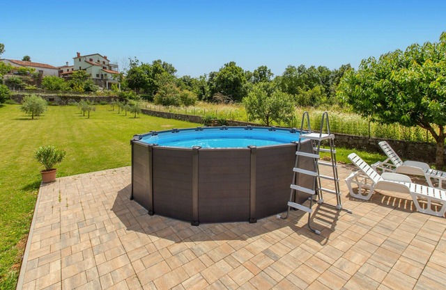 Nice home in Orlek - Sezana
