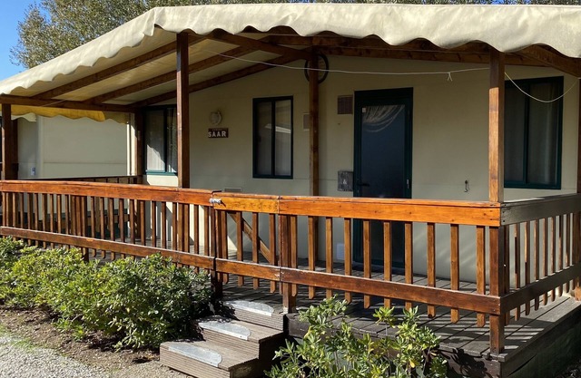 Nice mobile home, with veranda, on the family camping Paradiso