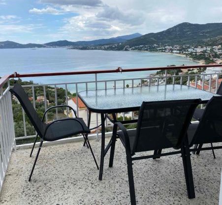 Nickolas Sea View Apartment
