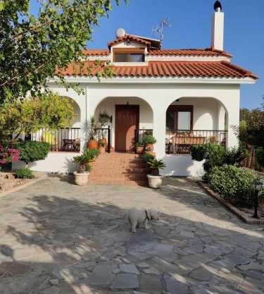 Nicolas Traditional House Istrios