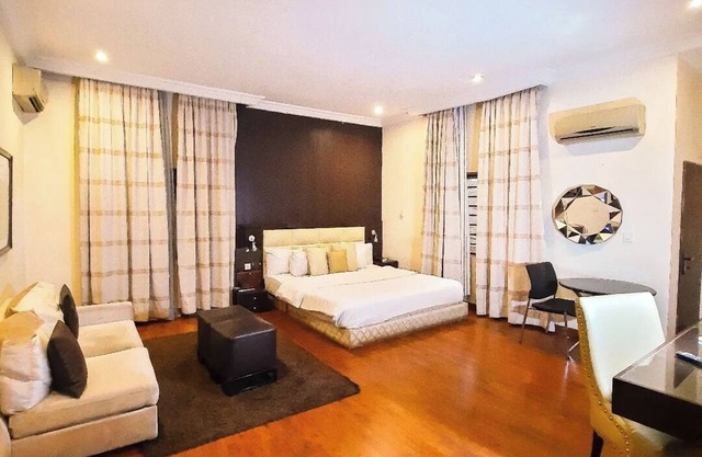 NiCotel Apartments