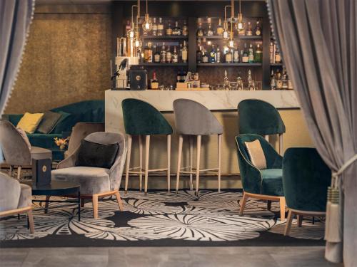 Niepce Paris, Curio Collection By Hilton