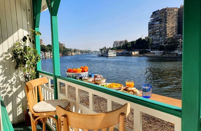 Nile Loft - Houseboat65, Zamalek Island - Central Cairo