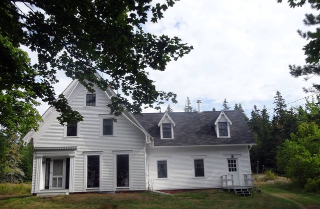 Nineteen Century Sea Captain's House On The Quiet Side