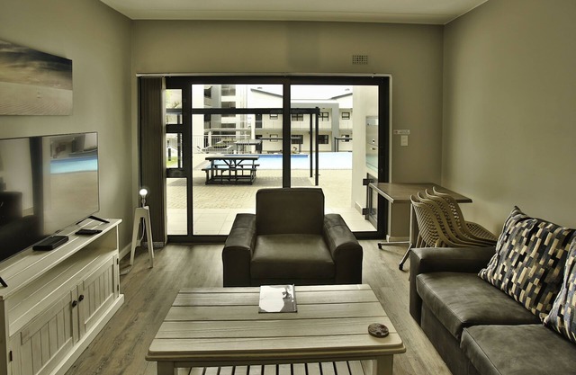 Nivica Lifestyle Living 18, Langebaan 4-Sleeper