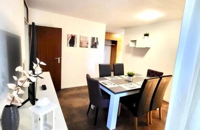nJoy! Comfort & Spacious - balcony - free WiFi
