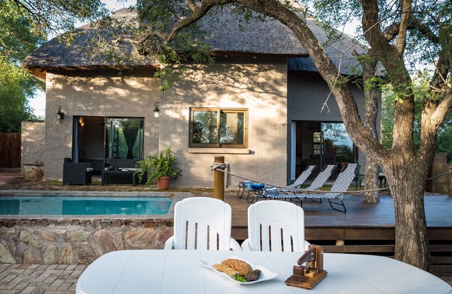 Nkanyi Wildlife House & Cottage