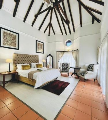 Nkhangfi Home