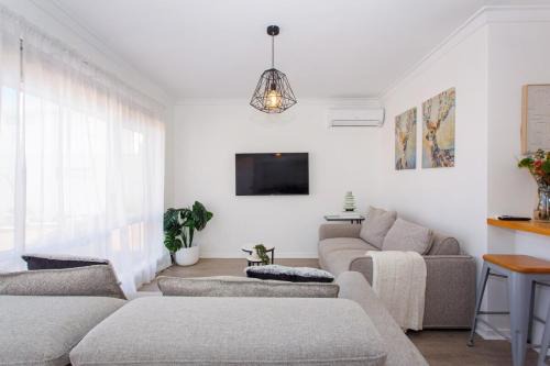 North Beach Nest - Walking Distance to North Beach