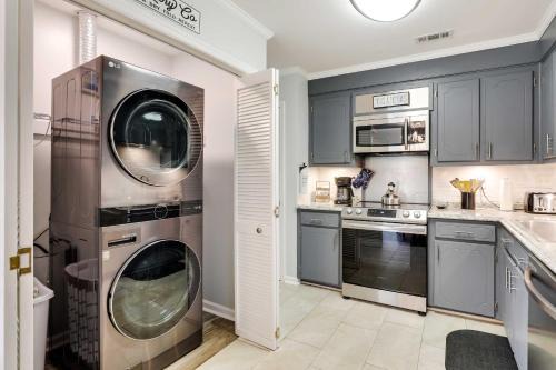 North Charleston Vacation Rental Near Cooper River