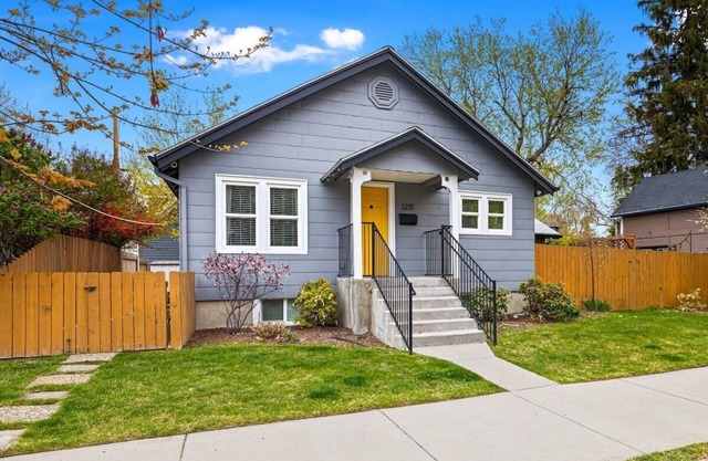 North End Retreat ★ Bikes ★BBQ ★3 Bedroom | 2 Bath