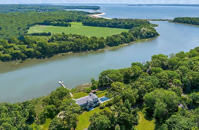 North Fork Waterfront 4-bedroom Home w/Pool & Dock