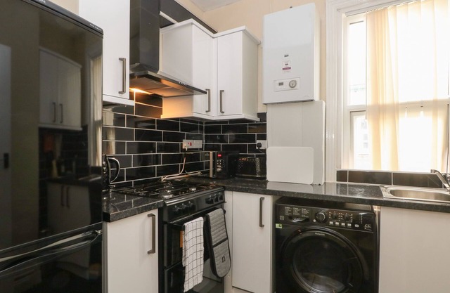 NORTH SHORE APARTMENT, family friendly in Blackpool