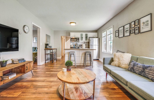 Northeast Minneapolis Home < 1 Mi to Arts District
