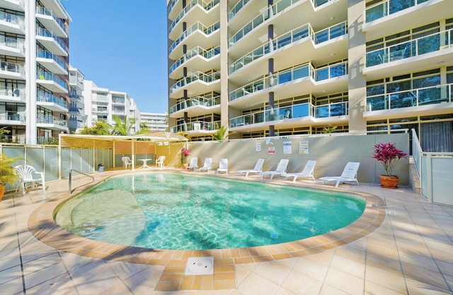 Northpoint 906 - 3 Bedroom Waterview Apartment