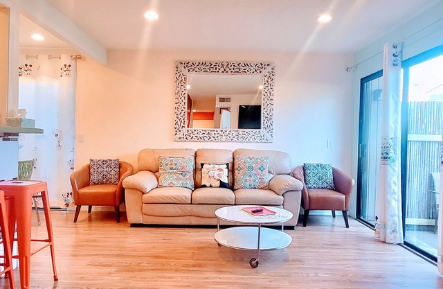 Nov 27-Dec1/GVH4/Directly Access2Disney+Stylish+Wifi+Pools+Netflix+Parking+