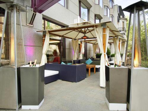 Novotel Montreal Center