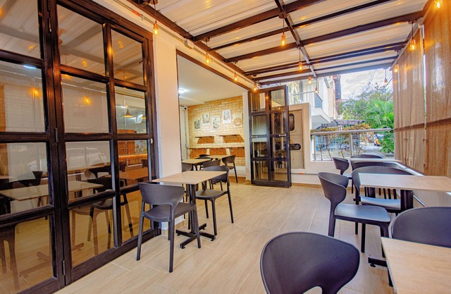 Novus Laureles