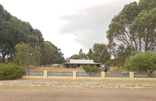 Nutcrackers lodge - farmstay