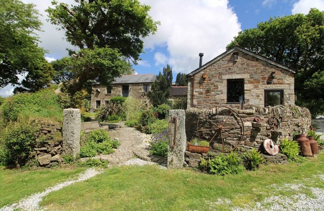 Nuthatch Cottage - One Bedroom Cottage, Sleeps 2