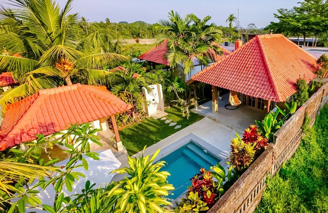 Nyaman Villas by EVDEkimi - Romantic escape among rice fields with Pool, Terrace