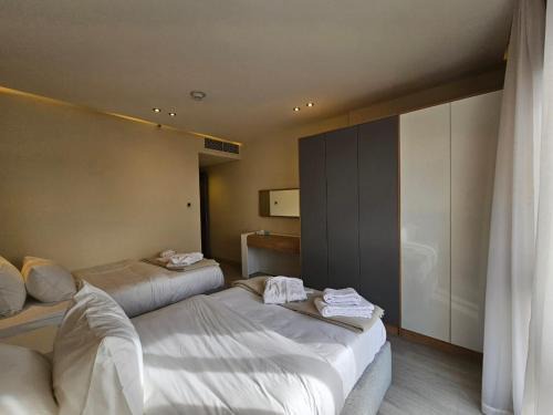Nyoum new cairo porto