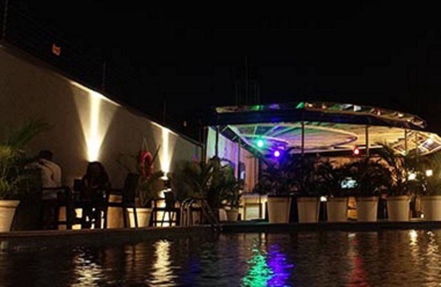 OAK HAVENS HOTEL