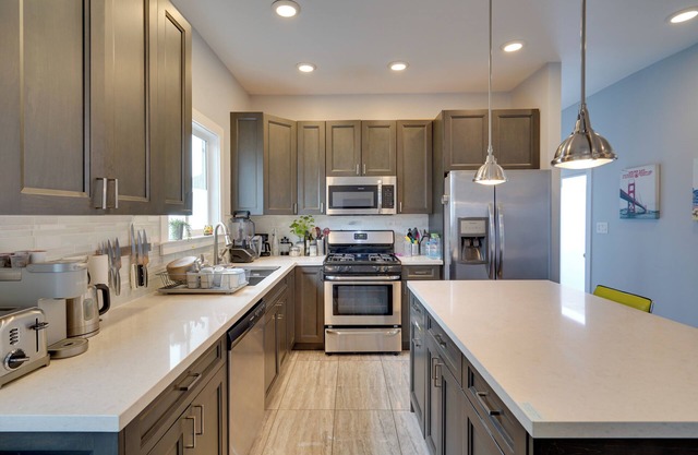 Oakland Vacation Rental ~ 14 Mi to San Francisco!