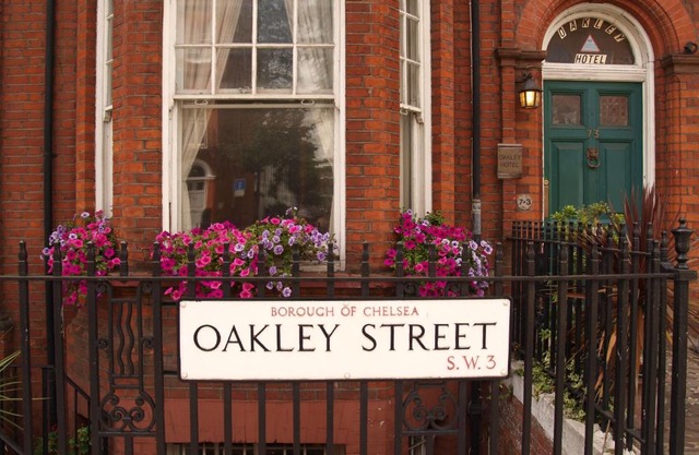 Oakley Hotel