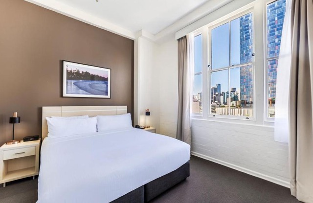 Oaks Sydney Goldsbrough Suites