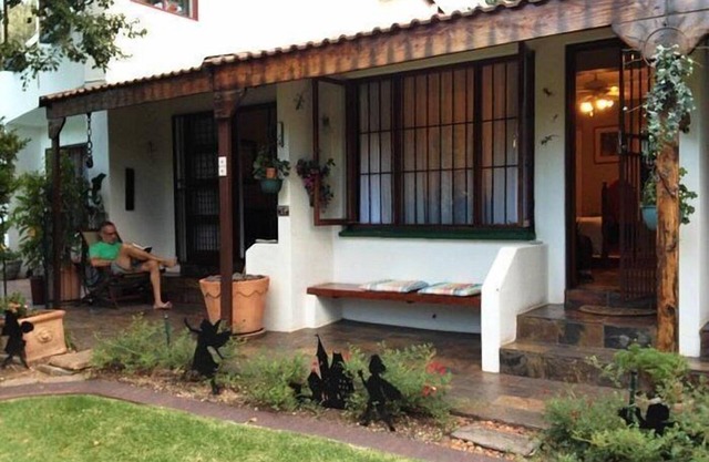 Oaktree Guest House