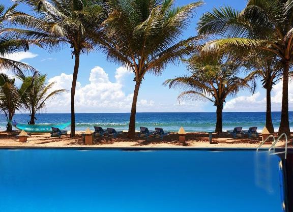 Oasey Beach Hotel