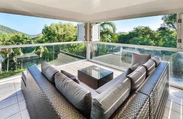 Oasis 6 - Hamilton Island