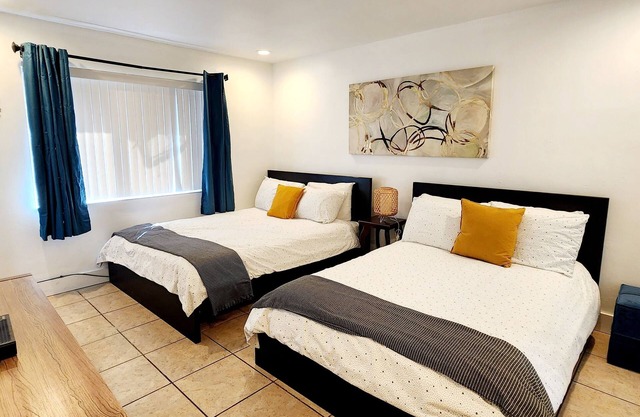 Oasis at Hollywood - Sleeps 6- Unit 10