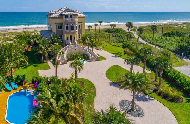 Ocean-2-River Estate ON.THE.BEACH <100 USD/nite per bdrm + pool, elevator, more!