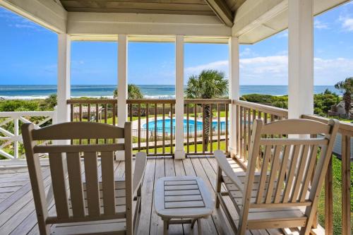Ocean Anchor villa by Peace Vacations