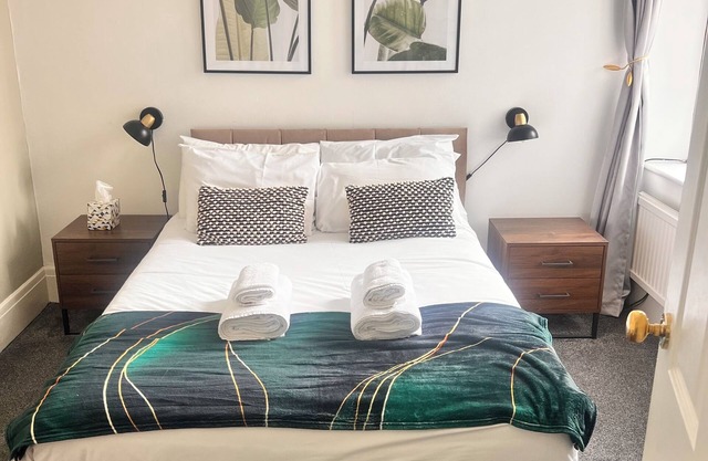 Ocean Breeze. Cosy beachside retreat.