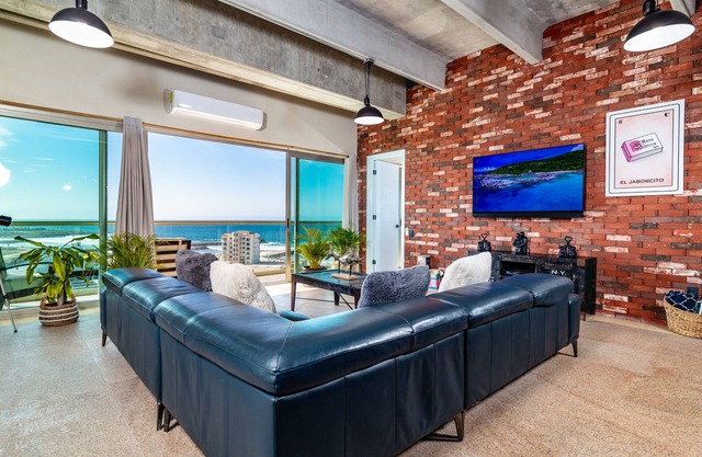 OCEAN & MARINA Views 3 Bedroom apartment@Ensenada.
