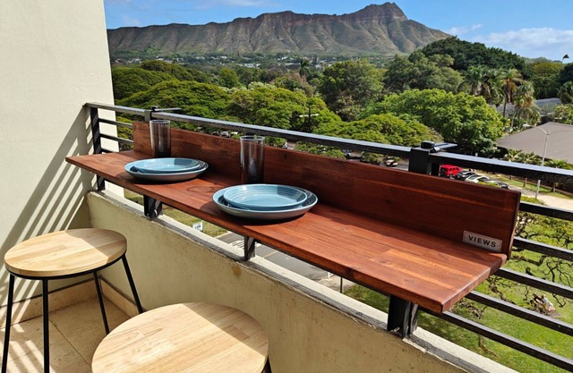 Ocean/Park facing w/Balcony Queen Bed Studio/Suite WAIKIKI GRAND HOTEL® 614
