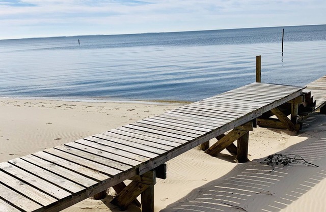 Ocean Springs Beach Front Property with Breathtaking Views of the Gulf!