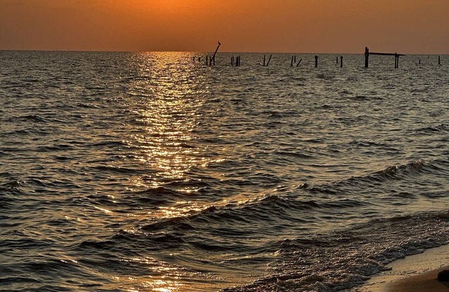 Ocean Springs Beach - Gulf Coast Getaway! NEW BEACHFRONT HOUSE!