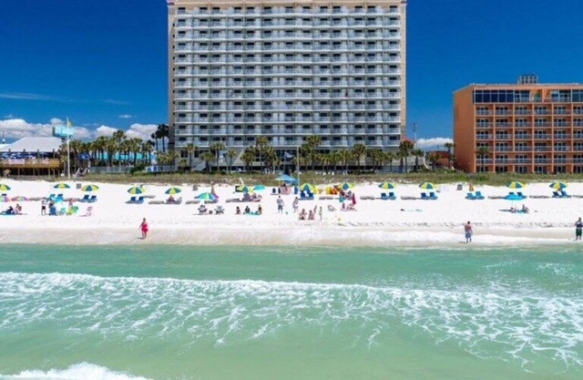 Ocean Towers Beach Club - Spacious 1 Bedroom