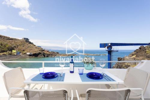 Ocean View El Pris, by Nivariahost