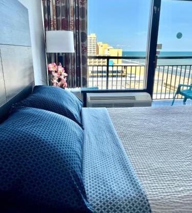 Ocean View Queen Suite 10th floor Myrtle Beach